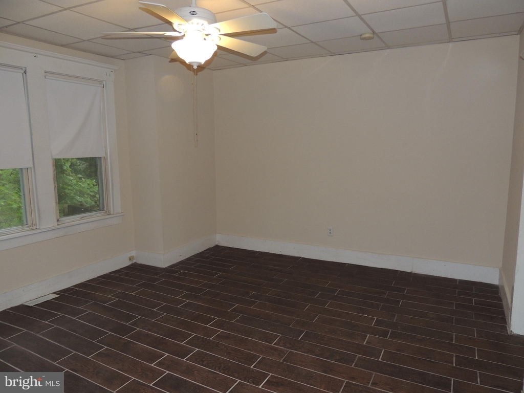 1205 Grant Avenue - Photo 4