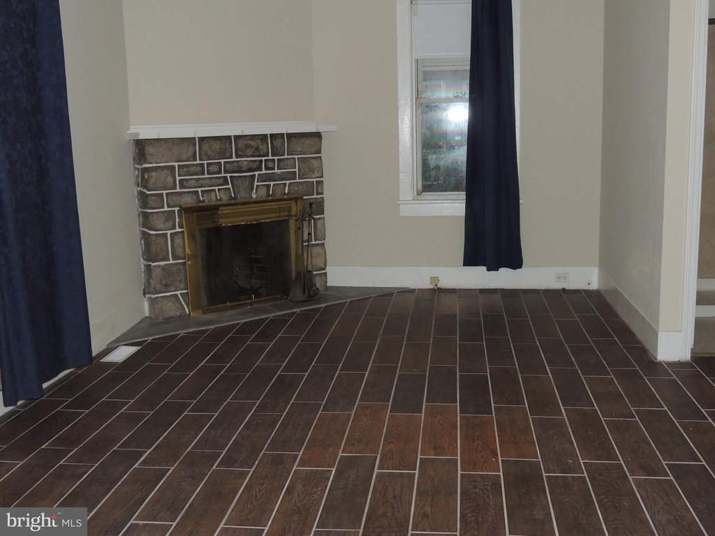 1205 Grant Avenue - Photo 1