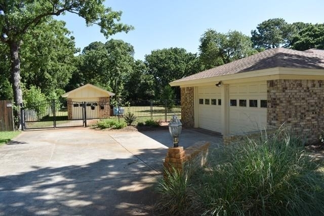 600 Colleyville Terrace - Photo 19