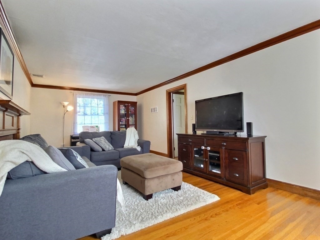 79 Woodlawn Ave - Photo 9