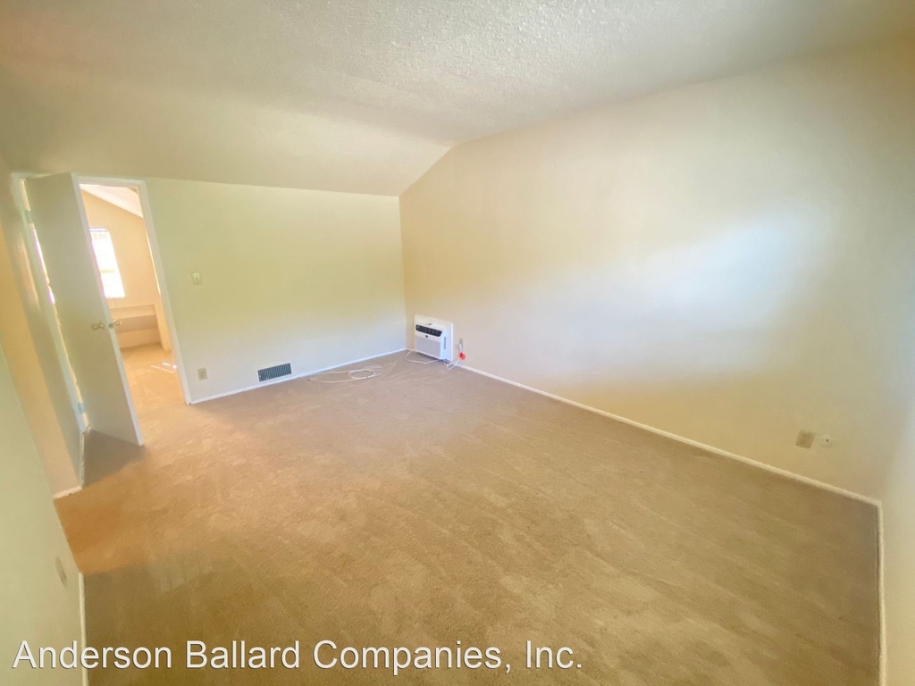 4568 Viro Rd - Photo 9