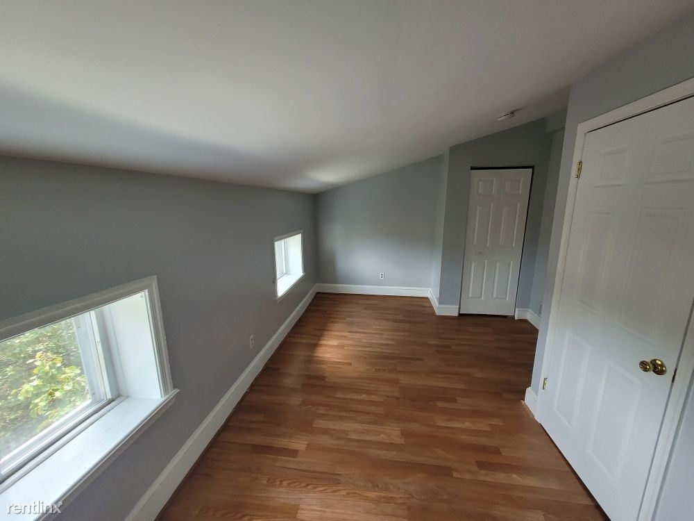 820 W Lombard St Apt 400 - Photo 4