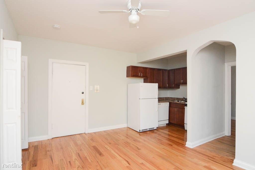 4614 N. Paulina, Unit 112 - Photo 8