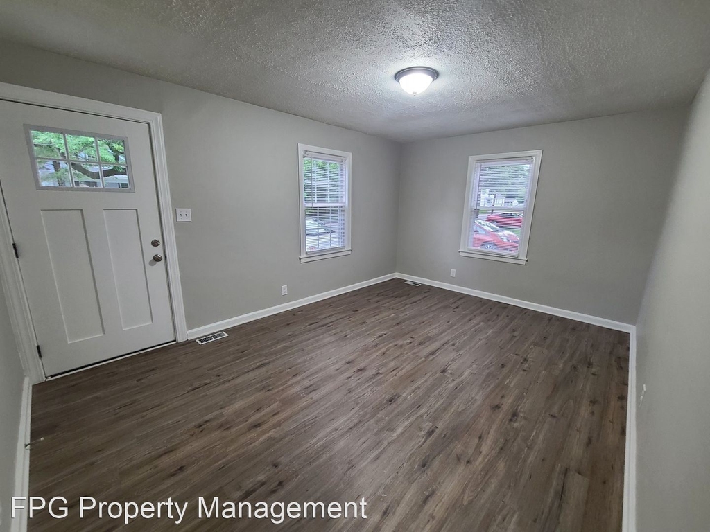 3909 Peachtree Avenue - Photo 4