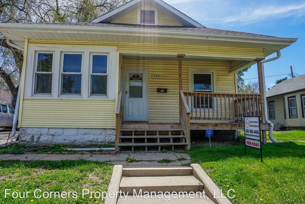 3045 Vine Street - Photo 0