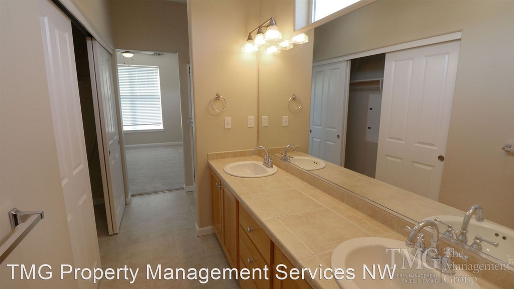 10651 Ne Red Wing Way #201 - Photo 20