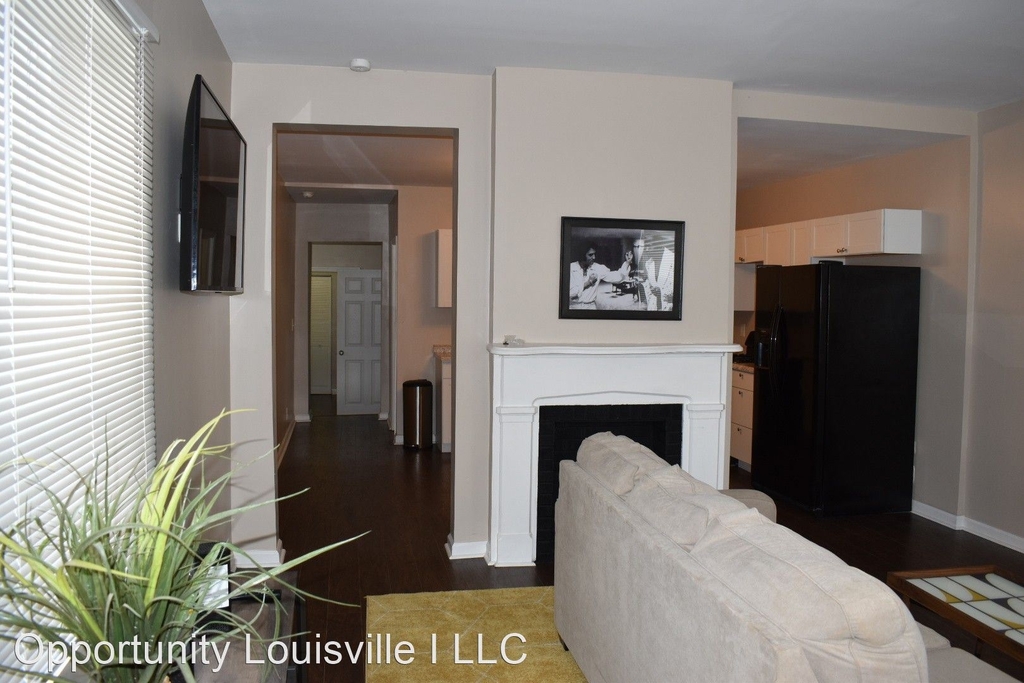 1220 Logan Street - Photo 2