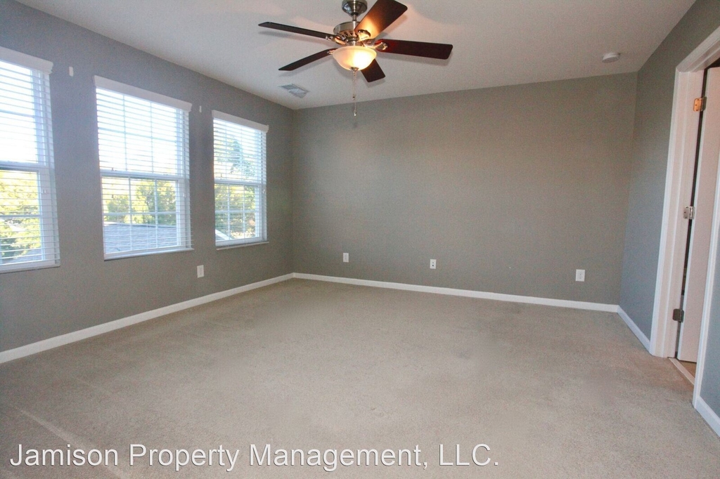 10023 Juniper Trace Dr - Photo 17