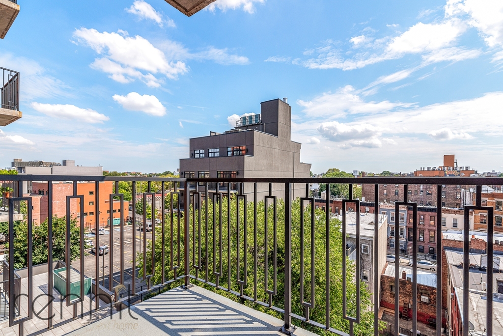 1430 Fulton Street - Photo 2