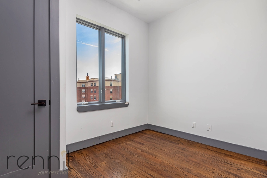 168 Stuyvesant Avenue - Photo 2