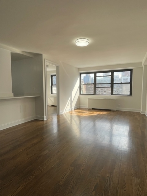 East 88th Street - Photo 3