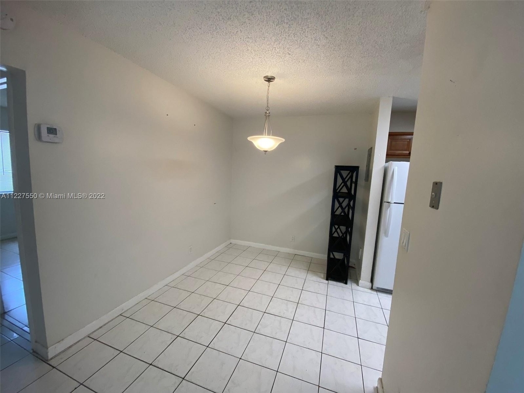 11608 Royal Palm Blvd - Photo 5