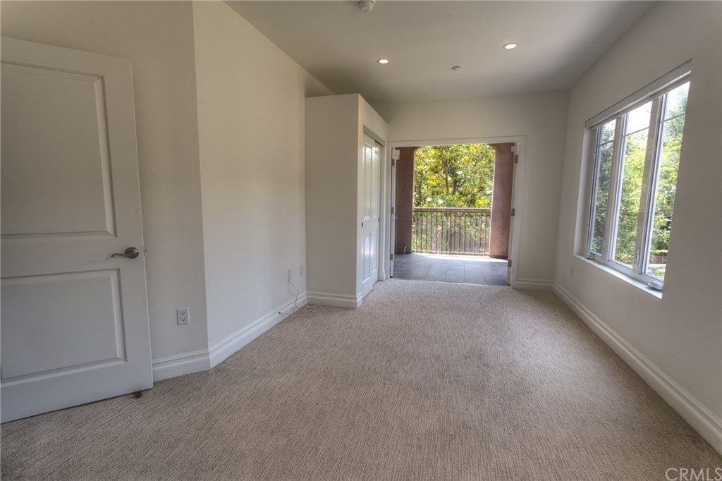 1248 N Laurel #202 - Photo 4