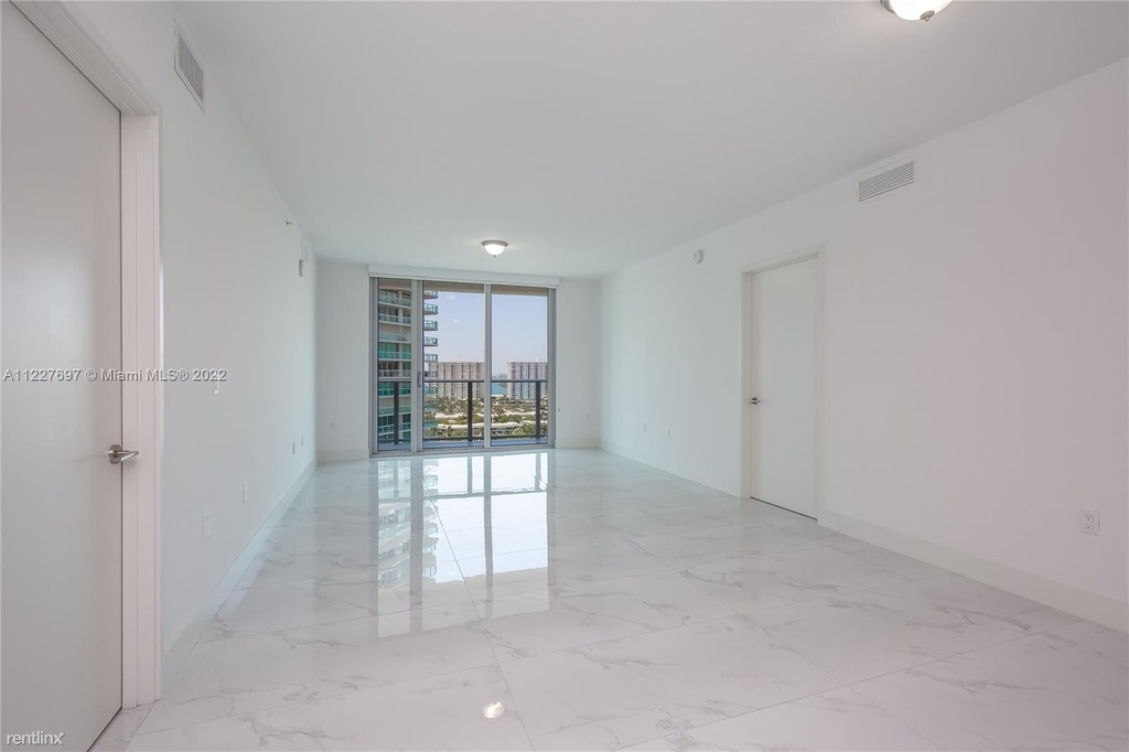 300 Sunny Isles Blvd # 4-1606 - Photo 0