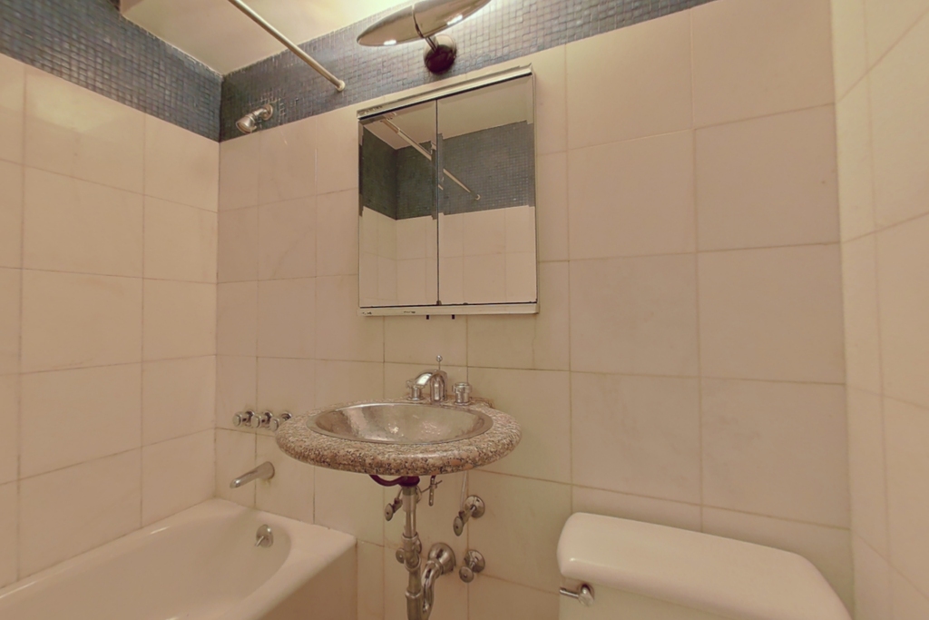 209 East 56th Street 8B - Photo 9