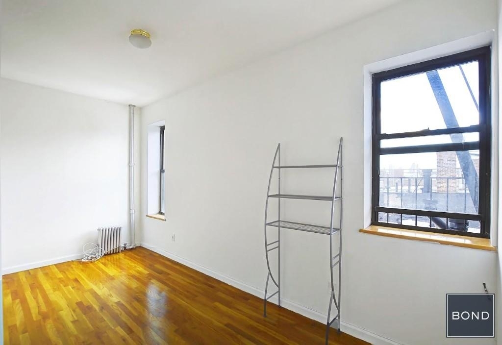 104 Second Avenue - Photo 3