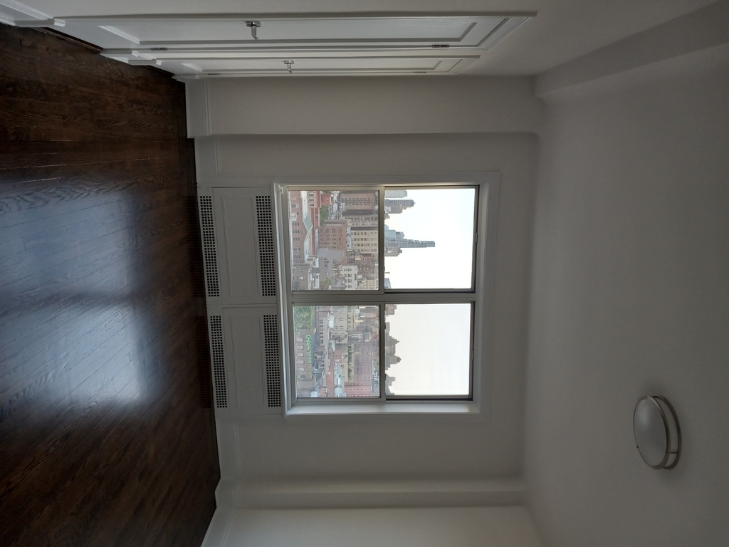 West 86th Street - Photo 17