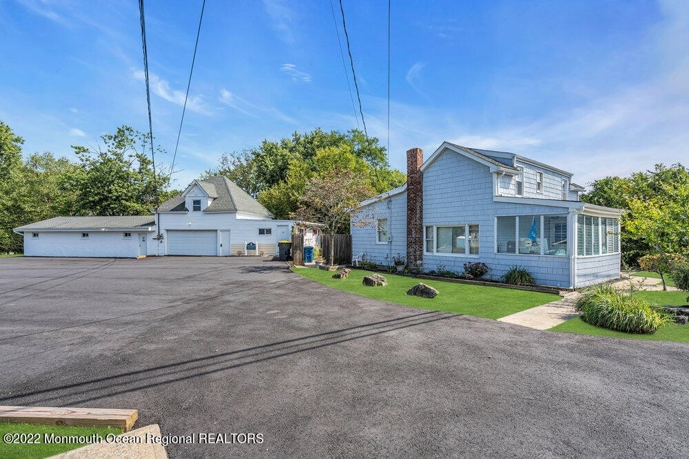 40 Amboy Road - Photo 2