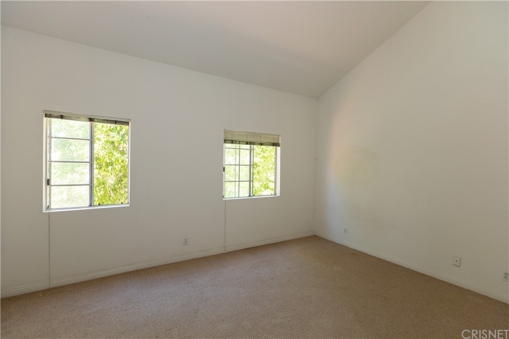 5200 White Oak Avenue - Photo 8