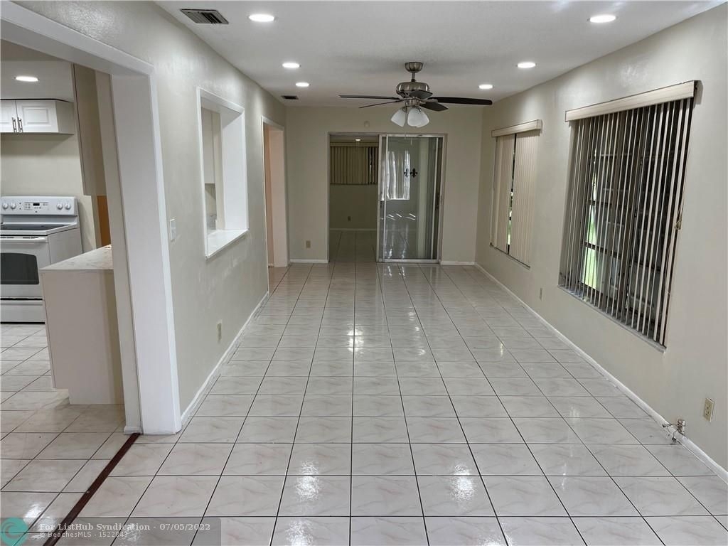 4926 Nw 52nd Ct - Photo 3