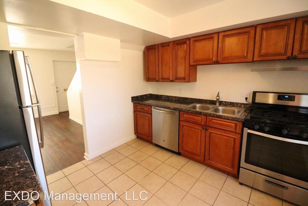 3300 Lawrence Street - Photo 19