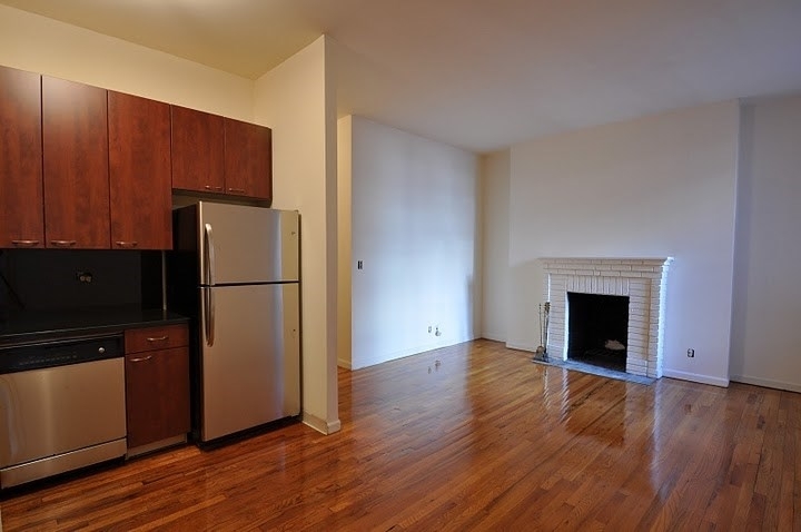 121 Madison Avenue - Photo 1