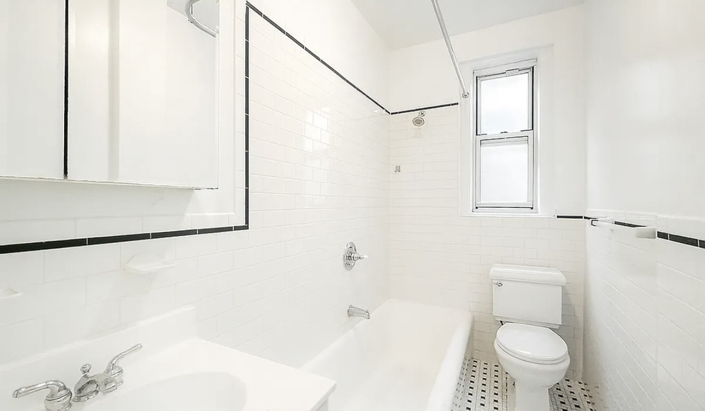 117 West 13th Street - Photo 4