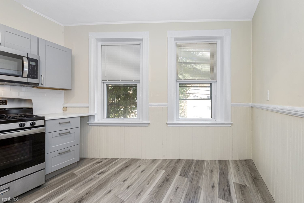 46 Brackett St Apt 2 - Photo 6