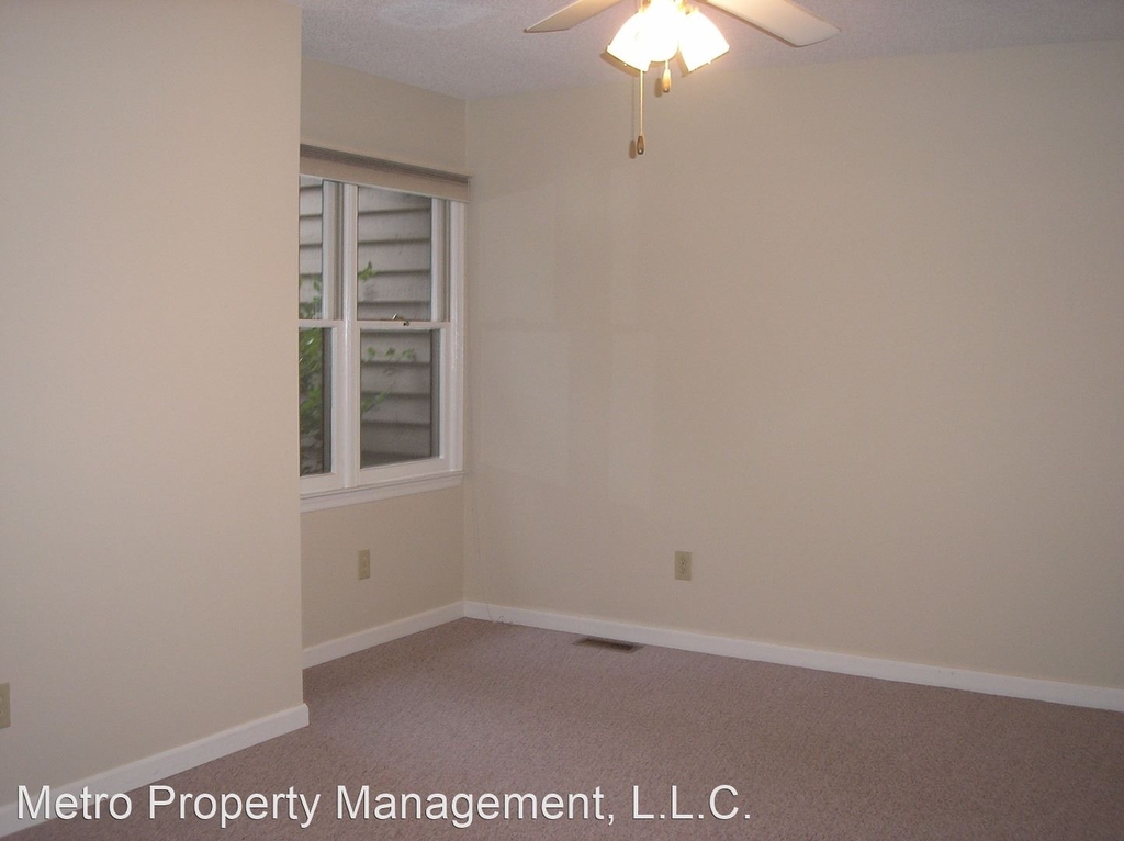 224 Hanover Pl - Photo 4