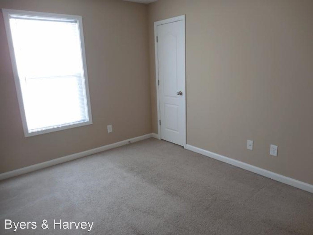 1210 Ashridge Drive - Photo 9