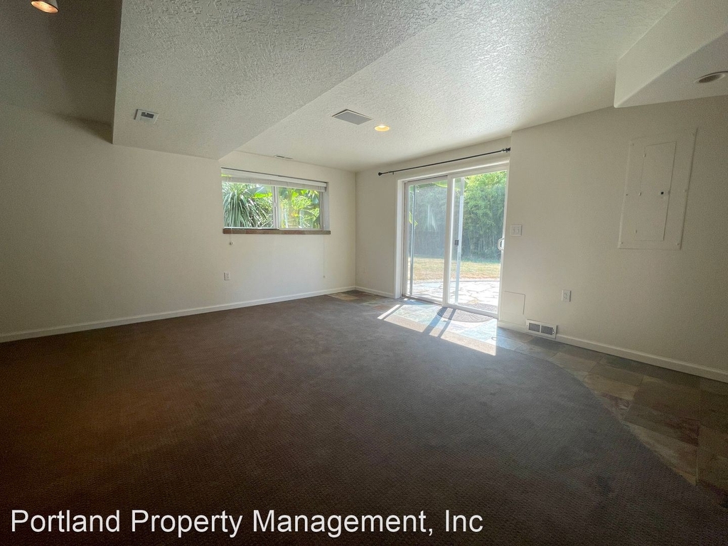 8302 Sw 65th Ave. - Photo 11