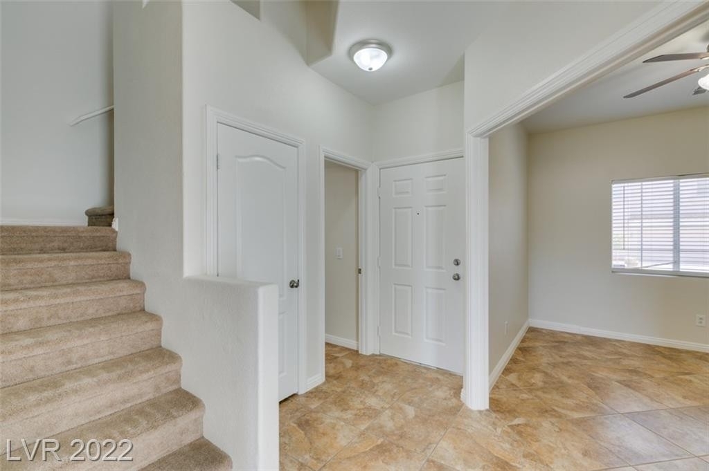 8900 Happy Stream Avenue - Photo 4