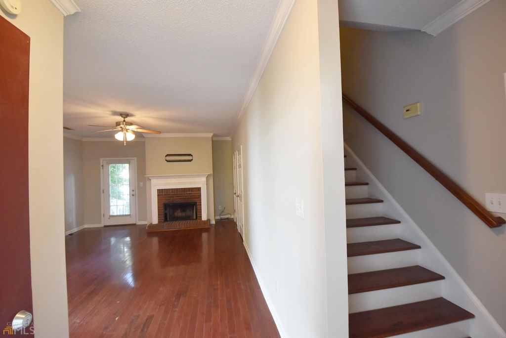 735 S Fairfield Drive - Photo 5