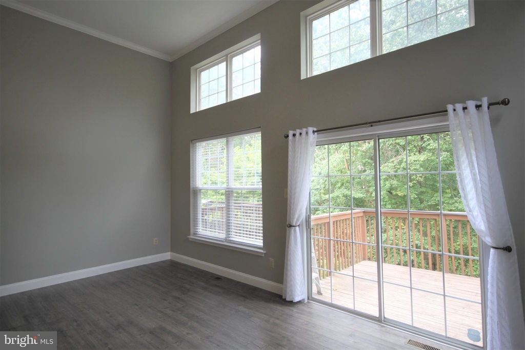 407 Fort Hill Circle - Photo 10