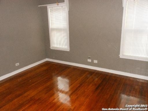 605 W Norwood Ct - Photo 2