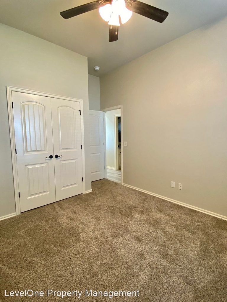 15924 Capri Lane - Photo 23