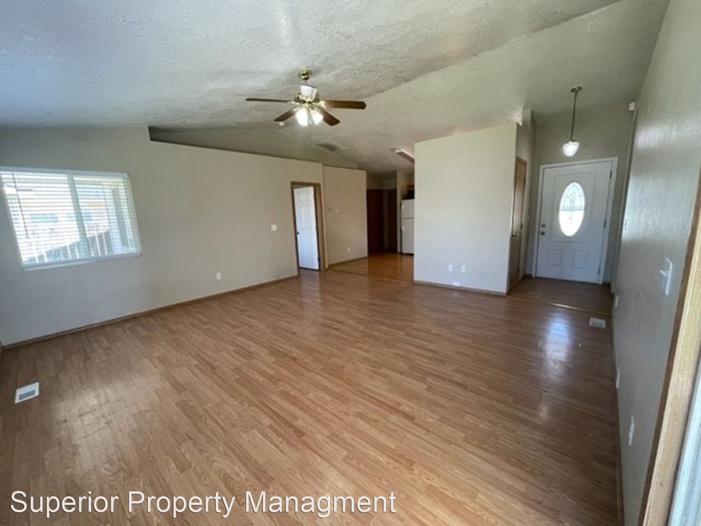 3004 Anchor Place - Photo 2