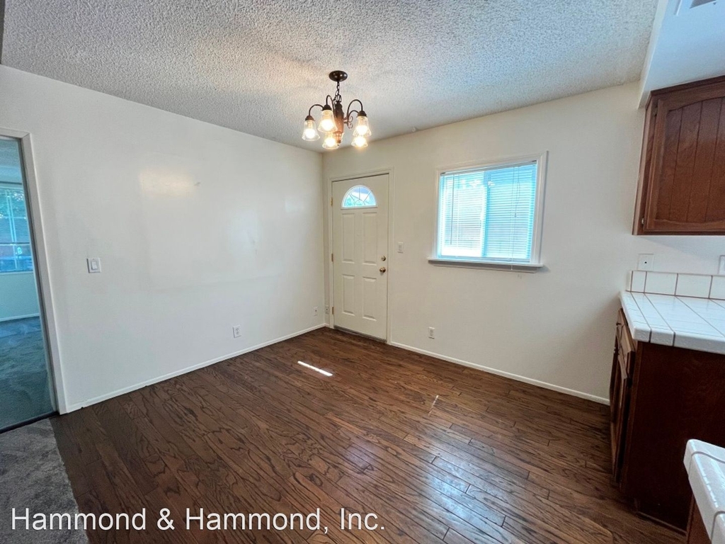 15146 Gault St. - Photo 6