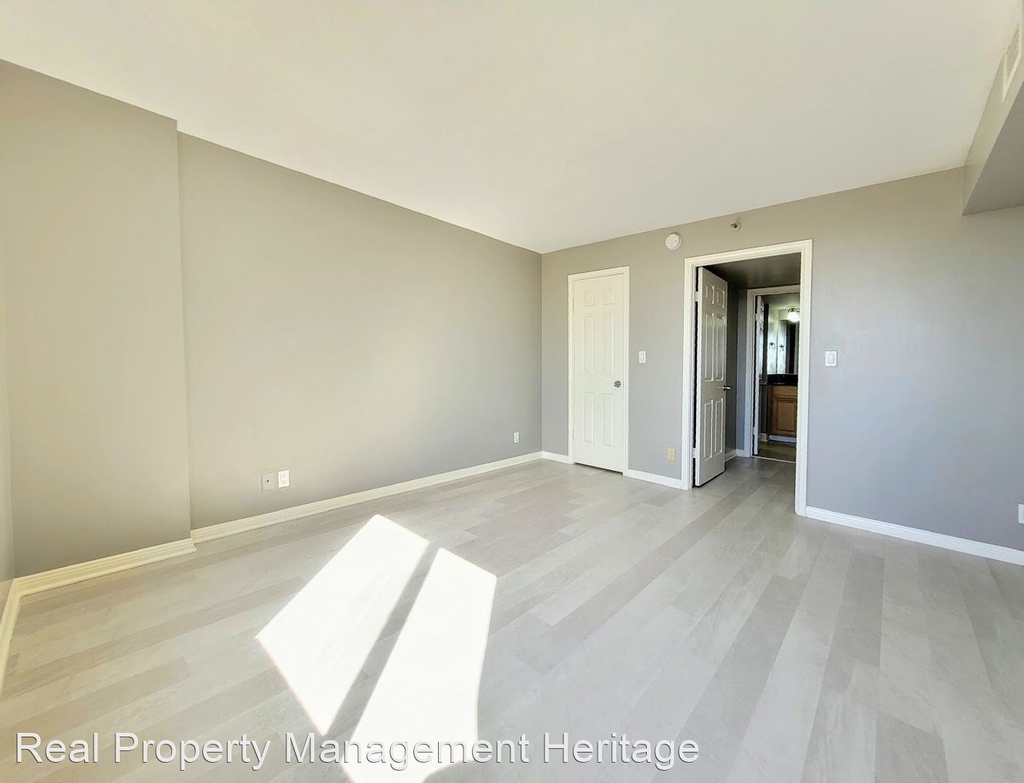 3525 Sage Rd #502 - Photo 6