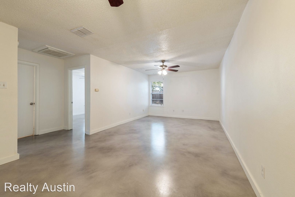 5610 William Holland Drive - Photo 11