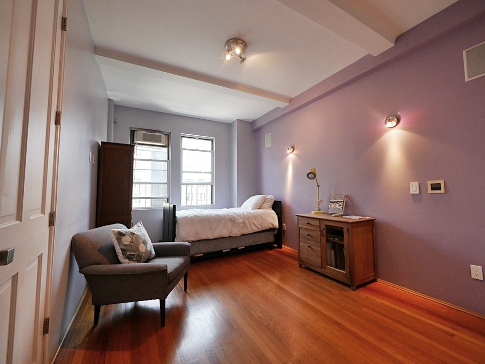 240 West 98th Street - Photo 6