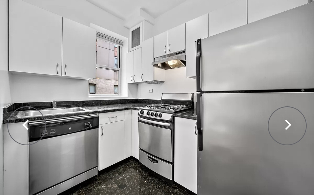 156 East 37th Street - Photo 1