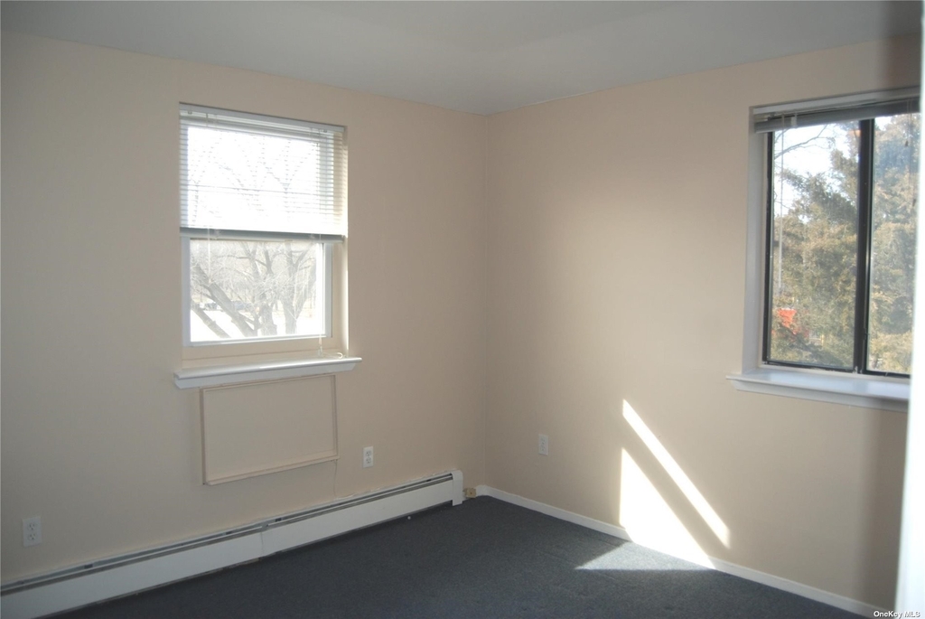 74-10 Little Neck Parkway - Photo 15