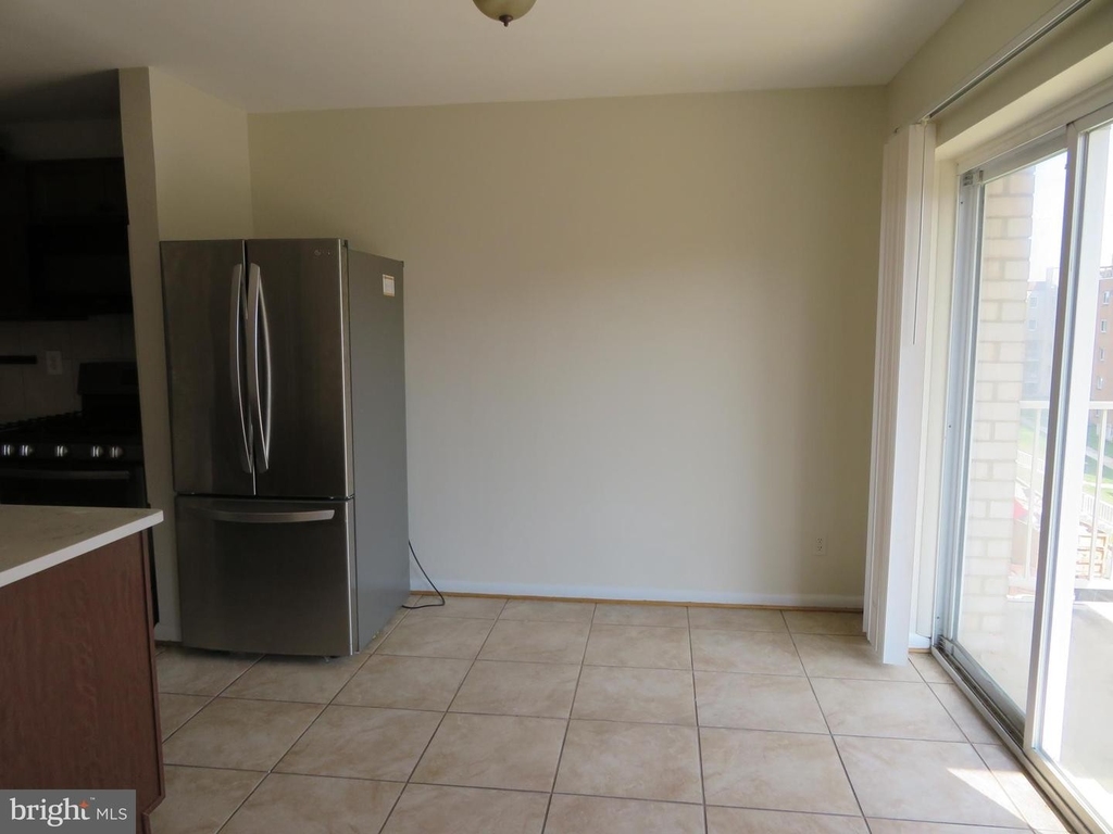 4313 Knox Rd #302 - Photo 5