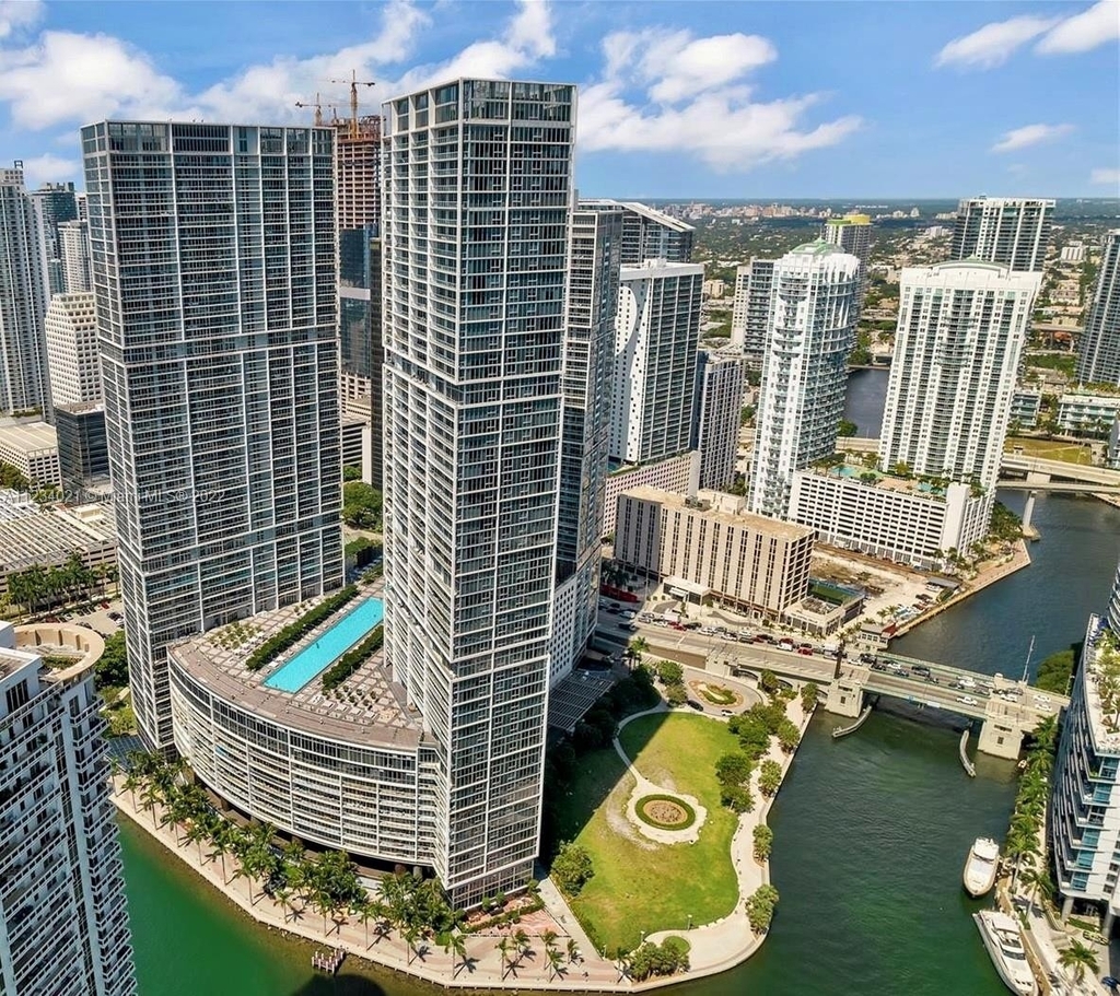 475 Brickell Ave - Photo 4