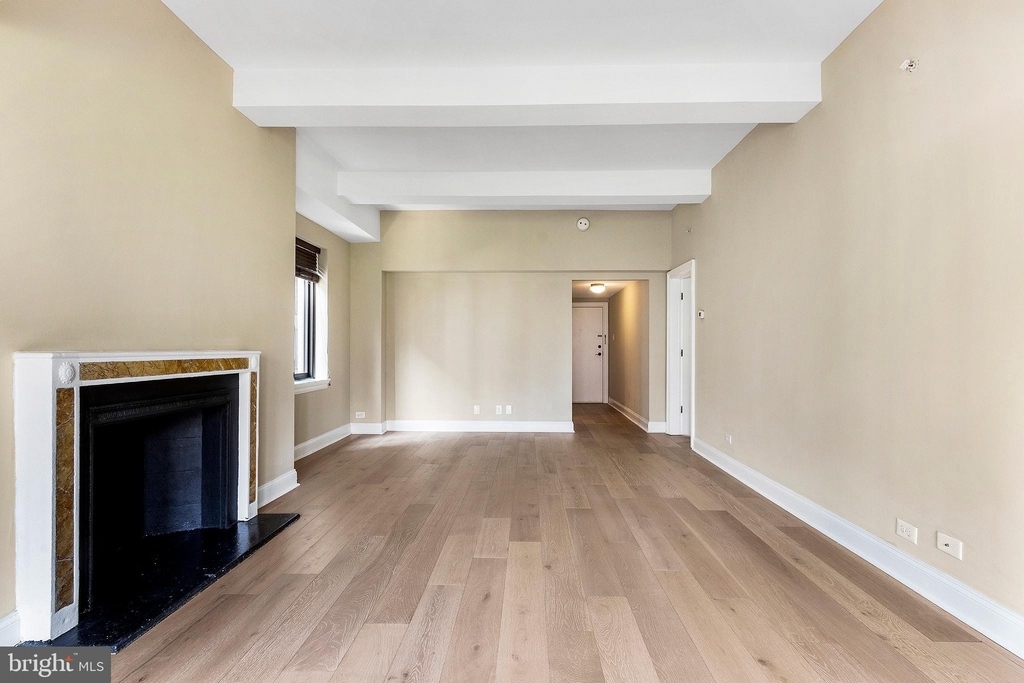 222 W Rittenhouse Square - Photo 4