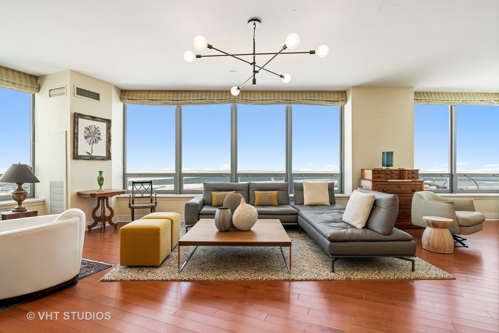 600 N Lake Shore Drive - Photo 3