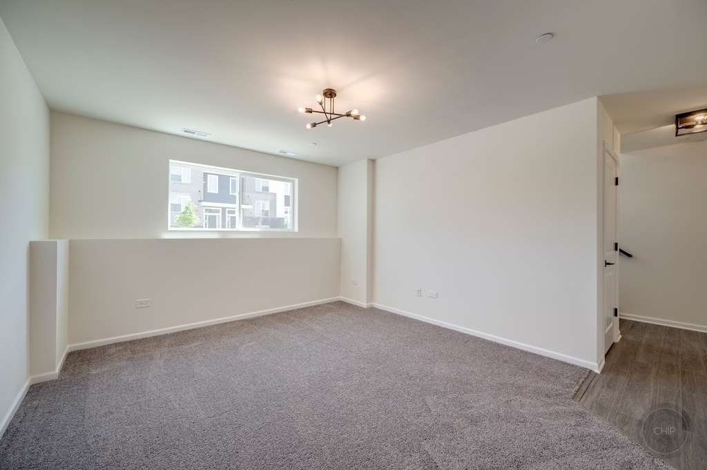 29w704 Cambridge Court - Photo 27