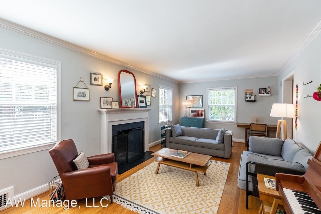 4427 45th St Nw - Photo 4