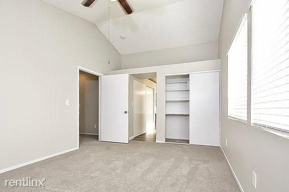 4013 Compress Rose Way - Photo 3